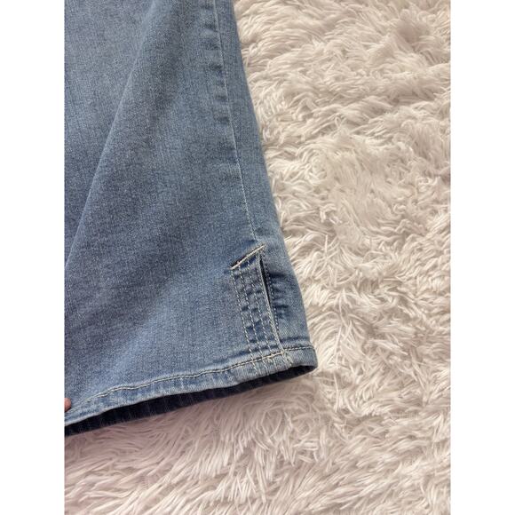 Gloria Vanderbilt “ All Around Slimming” Amanda Crop Sz. 10 Jeans . Cute, Comf - Picture 5 of 10